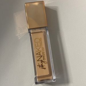 Urban Decay Stay Naked Foundation 30NN